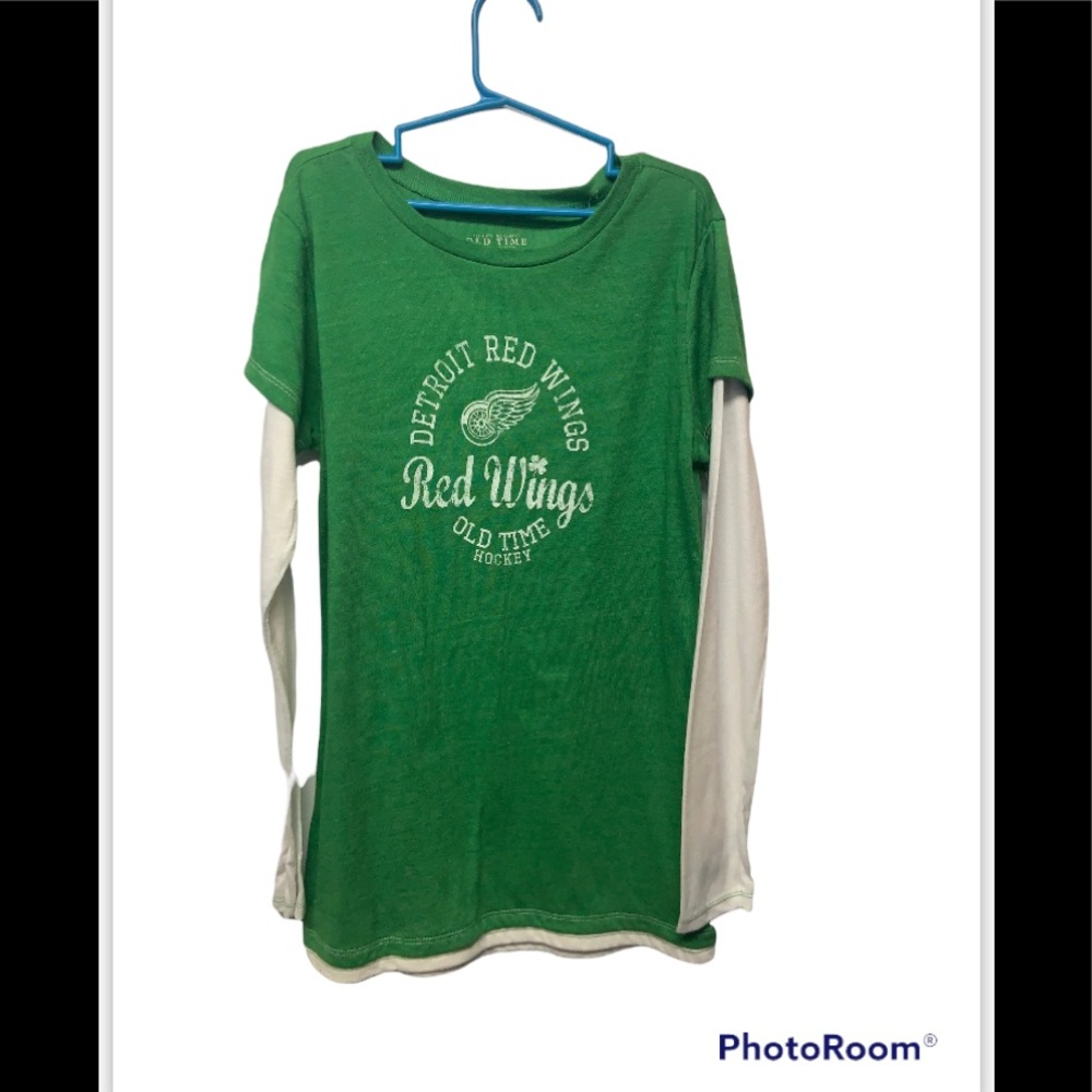 New Detroit Red Wings shirt‎